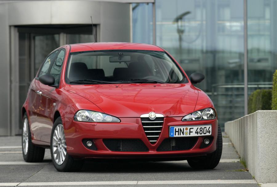  Alfa Romeo 147 5-Door (937B) 2004 года  (фото 6 из 19)